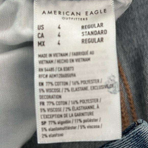 American Eagle Jeans - Next Level Stretch -Distressed - Curvy Super Hi-Rise - Picture 6 of 6